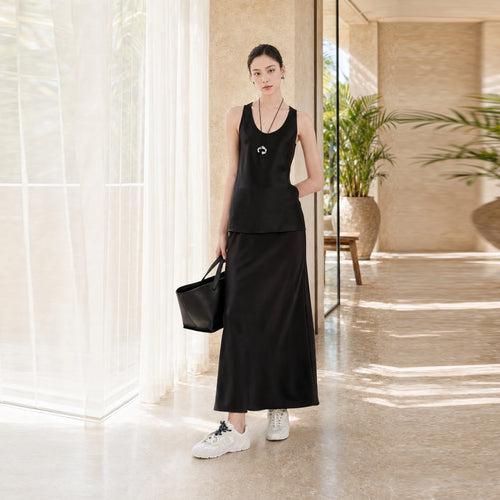Minimalistisches Seiden-Rock-Set mit Rundhalsausschnitt für Resort-Abende | SBH-007